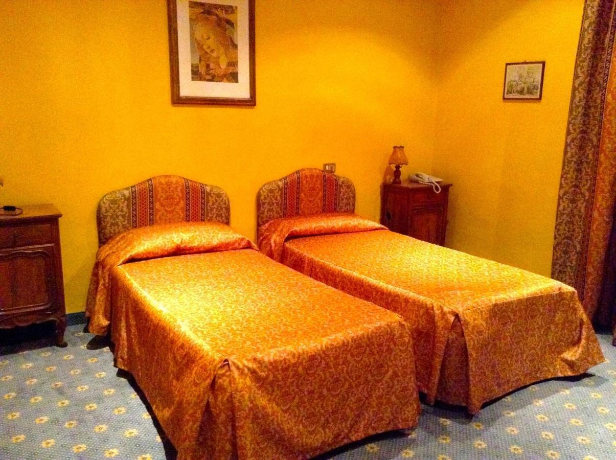 Albergo Ristorante Da Carlino Castelnuovo di Garfagnana Room photo